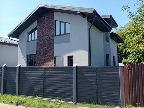 будинок за адресою Центральна вул., 11