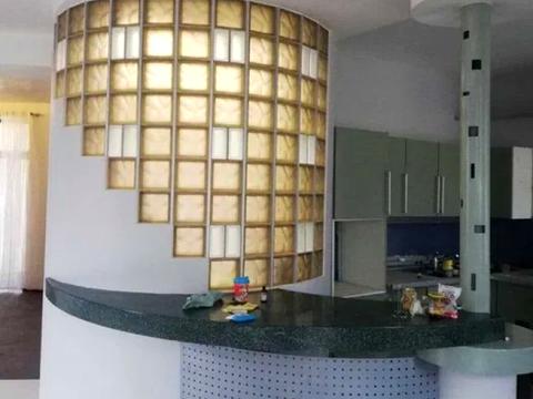 комерційна за адресою Велика Васильківська вул. (Червоноармійська), 18