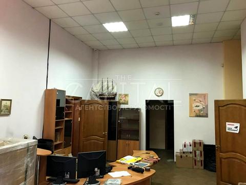 комерційна за адресою Волоська вул., 50-56