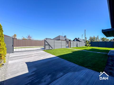 дом по адресу Захисників Вітчизни