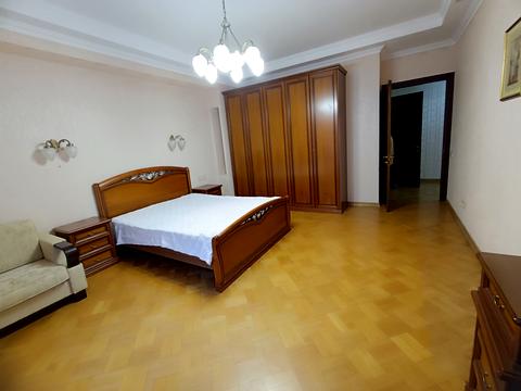 квартира за адресою Літературна вул., 1а
