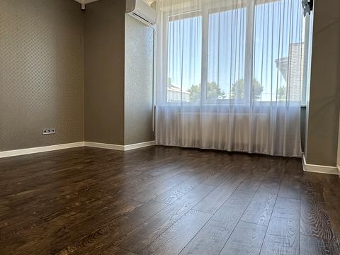 будинок за адресою Патона, 2б