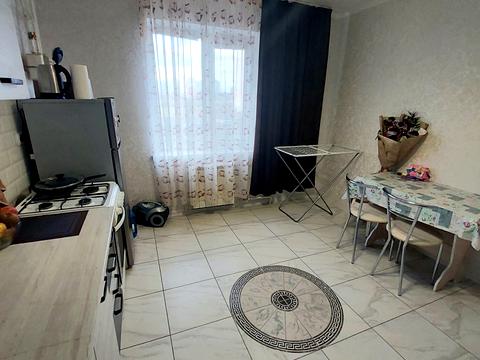 квартира за адресою Архітектора Старова вул., 10г