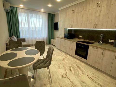 квартира за адресою Академіка Заболотного вул., 1-Б