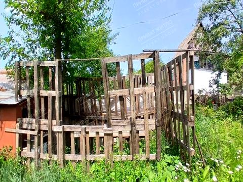 дом по адресу центральна, 1