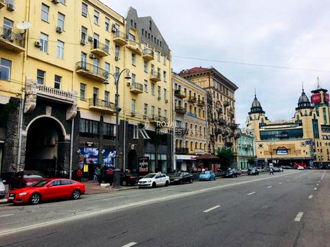 комерційна за адресою Велика Васильківська вул. (Червоноармійська), 14