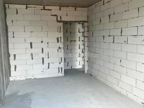 квартира за адресою Причальна, 8