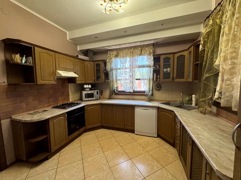 будинок за адресою Орхідейна, 56