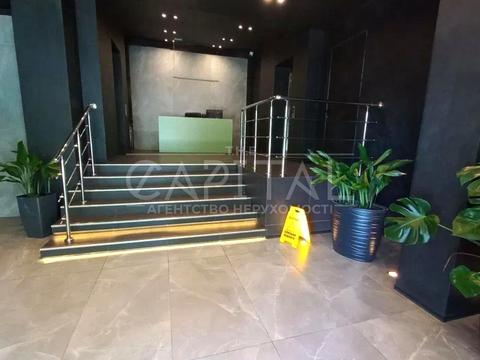 комерційна за адресою Жилянська вул., 118