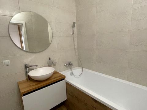 квартира за адресою Регенераторна вул., 4 к1