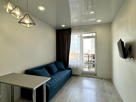 квартира за адресою Літературна вул., 8