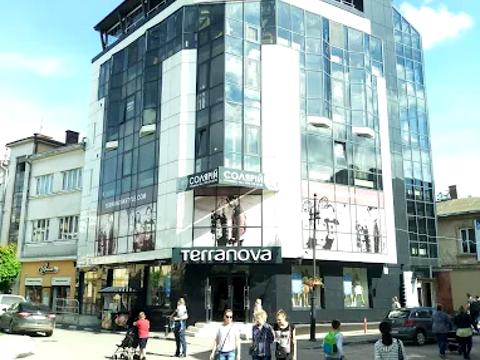 комерційна за адресою п. Ринок, 18