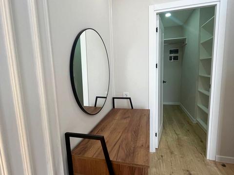 квартира по адресу Высочана ул., 18