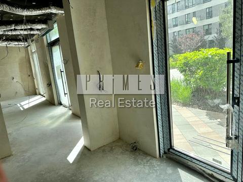 комерційна за адресою Салютна вул., 2-Б