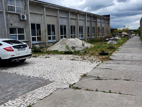 комерційна за адресою промислова