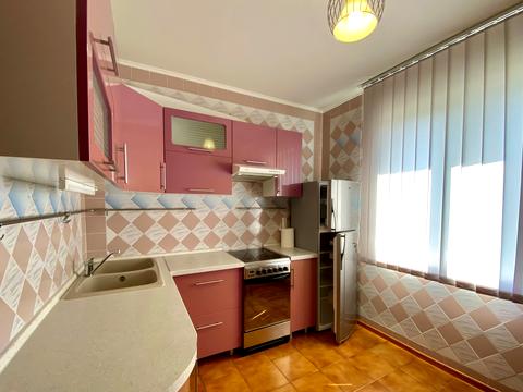 квартира за адресою Анни Ахматової вул., 23