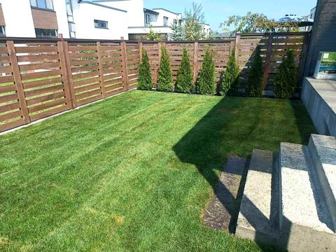 дом по адресу Озерна