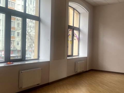 коммерческая по адресу Деревлянская ул. (Якира), 13