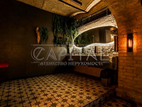 коммерческая по адресу Бессарабская пл., 2