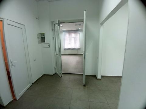 комерційна за адресою Генерала Миколи Юнаківа вул., 9