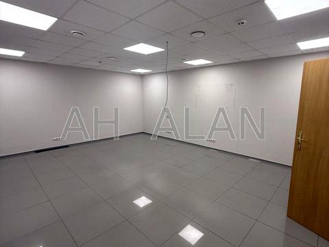 комерційна за адресою Казимира Малевича вул. (Боженка), 68Е