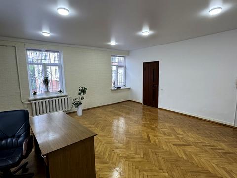 комерційна за адресою Генерала Тараса Чупринки вул. (Пушкіна), 58а
