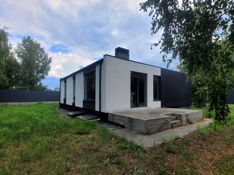 будинок за адресою Травнева