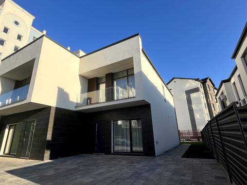 дом по адресу Макарівська ул.