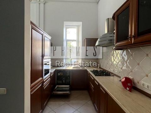 коммерческая по адресу Михаила Грушевского ул., 16