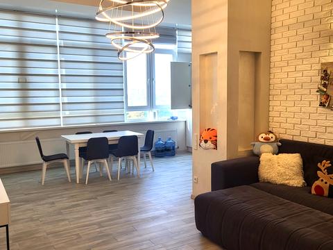 квартира за адресою Милорадовичів вул. (Петровського), 55
