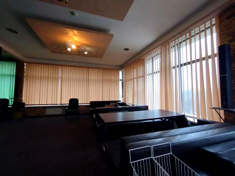 комерційна за адресою Конституційна вул., 15