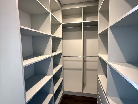 квартира за адресою Причальна вул., 14