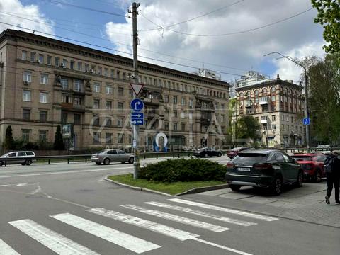 коммерческая по адресу Берестейский просп. (Победы), 42