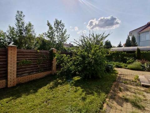 будинок за адресою Осіння, 17