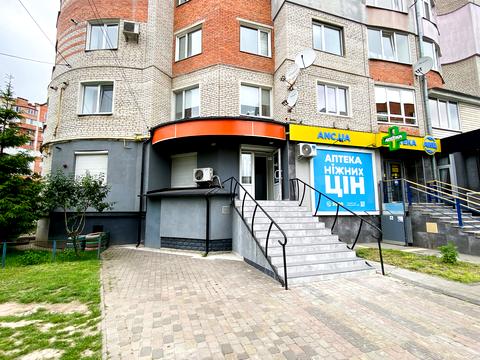 комерційна за адресою Кравчука вул., 15л