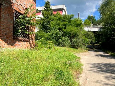 будинок за адресою Романа Різняка вул.
