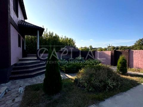 дом по адресу Центральна