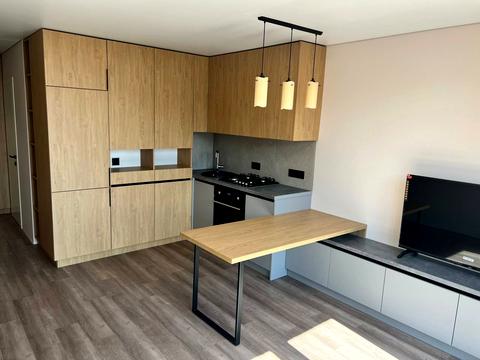 квартира за адресою Степана Бандери вул., 77-Б
