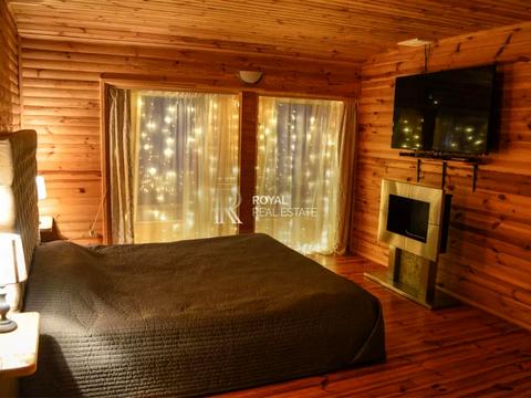 будинок за адресою Жовтнева вул.