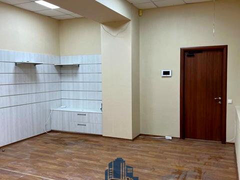 комерційна за адресою Батумська вул., 11