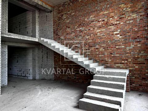 комерційна за адресою Олекси Тихого пров., 2