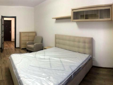 квартира за адресою Сім'ї Кульженків вул. (Петра Дегтяренка), 33