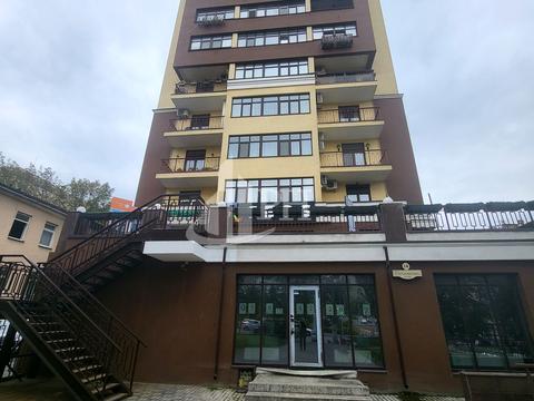 комерційна за адресою Гоголівська вул., 14