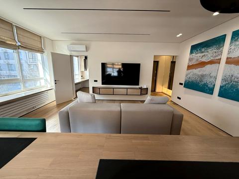 квартира по адресу Салютная ул., 2