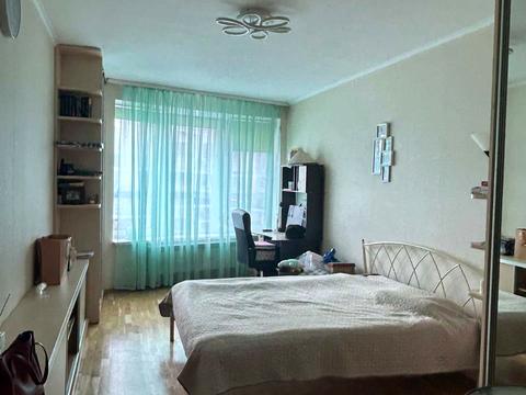 квартира за адресою Дніпровська набережна вул., 26-А