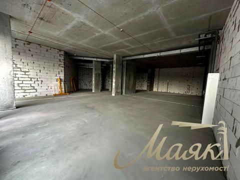 коммерческая по адресу Днепровская набережная ул., 15