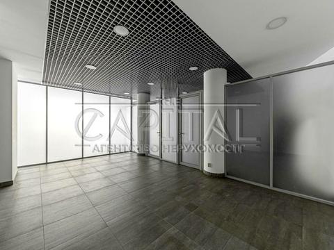 комерційна за адресою Антоновича вул. (Горького), 131