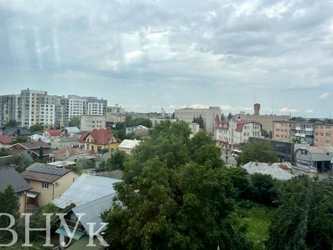 квартира за адресою Степана Бандери просп., 10