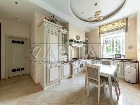 квартира за адресою Мала Житомирська, 5
