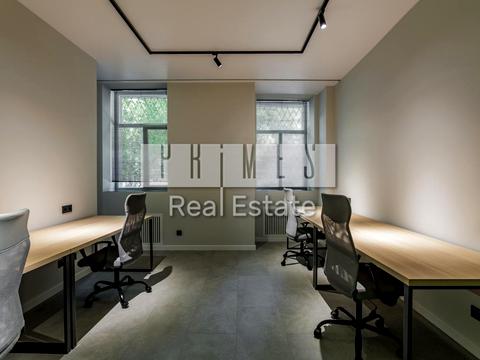 комерційна за адресою Богдана Хмельницького вул., 9